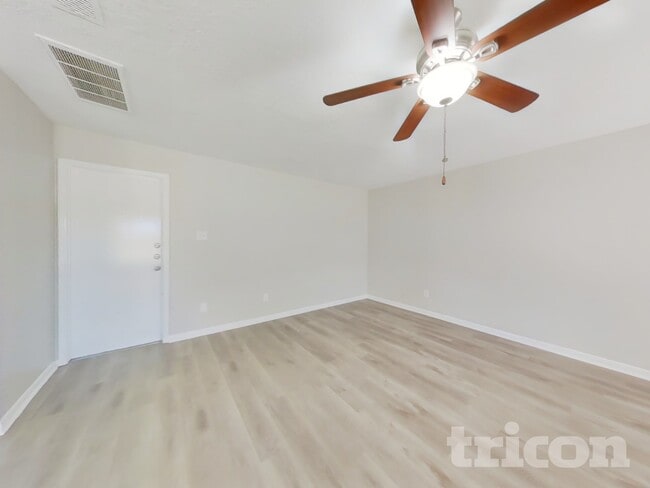 19907 Big Timber Dr in Humble, TX - Foto de edificio - Building Photo