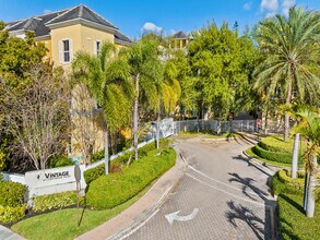 2331 Vintage Dr in Lighthouse Point, FL - Building Photo - Building Photo