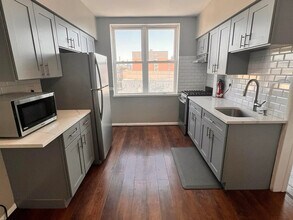 217 44th St in Union City, NJ - Foto de edificio - Building Photo