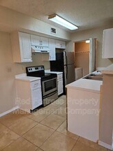 12561 Equestrian Cir in Ft. Myers, FL - Building Photo - Building Photo