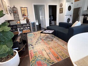 3 Bryant Ave in Roslyn, NY - Building Photo - Building Photo