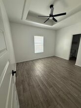 2909 Basil Dr, Unit 3 in Weslaco, TX - Foto de edificio - Building Photo