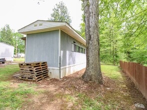 34 Lexy Ln in Muscle Shoals, AL - Building Photo - Building Photo