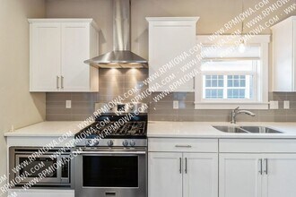 499 S Bluestone Way in West Des Moines, IA - Building Photo - Building Photo