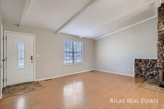 16933 E Milan Cir in Aurora, CO - Building Photo - Building Photo