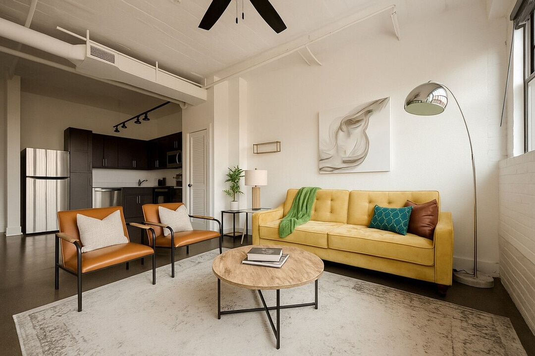 215 N Santa Fe Ave in Wichita, KS - Building Photo