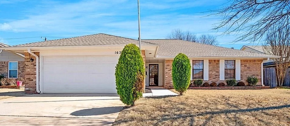 16212 Acoma Pl in Edmond, OK - Building Photo