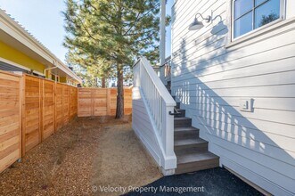 3031 NW Tharp Ave in Bend, OR - Building Photo - Building Photo