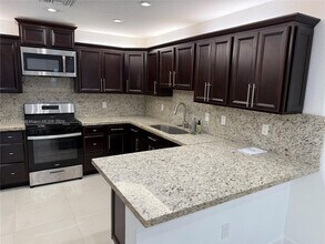 214 NE 108th St in Miami, FL - Building Photo - Building Photo