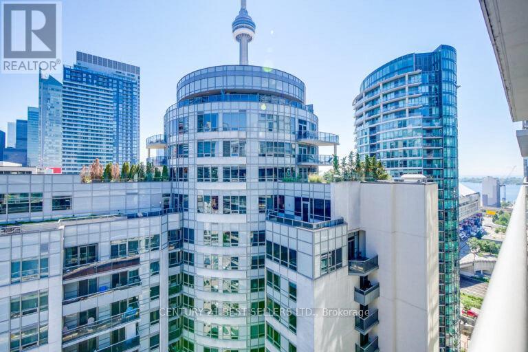 352-2352 Front St W in Toronto, ON - Building Photo