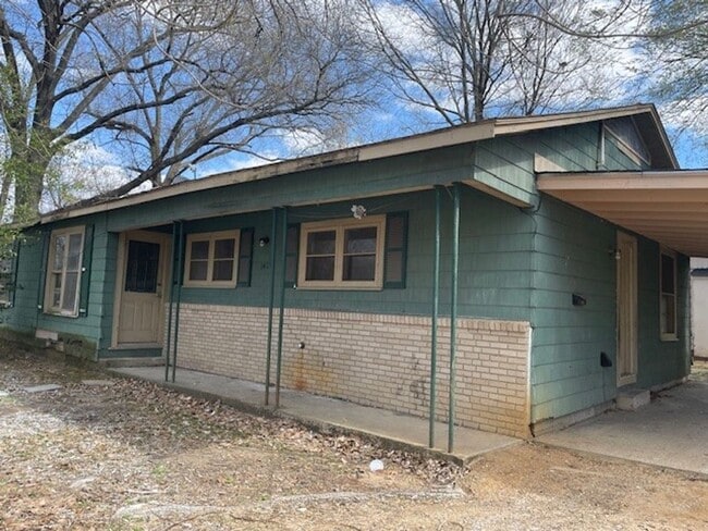 1415 Hackberry Ave in Corsicana, TX - Building Photo - Building Photo