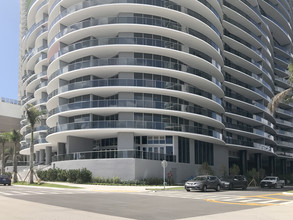 Aria on the Bay in Miami, FL - Building Photo - Building Photo