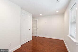 2903 Topaz Rd, Unit 2 in Parkville, MD - Foto de edificio - Building Photo