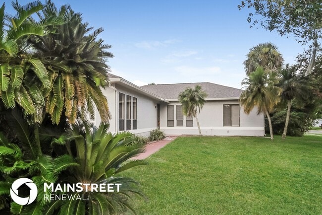 property at 2501 Dorothy Cir