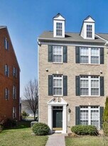 7259 Fair Oak Dr in Hanover, MD - Building Photo