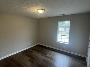 600 N Hairston Rd in Stone Mountain, GA - Building Photo - Building Photo
