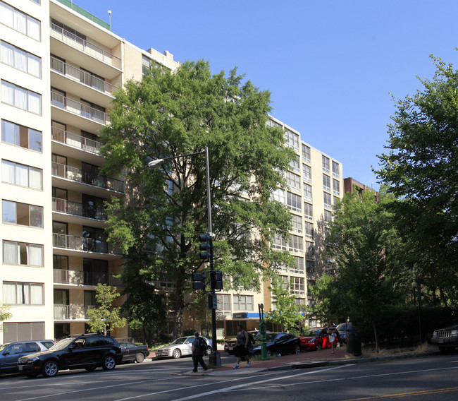 The Newport in Washington, DC - Foto de edificio - Building Photo