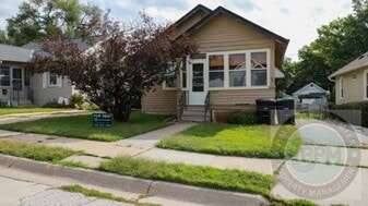 2219 S 58th St in Omaha, NE - Building Photo