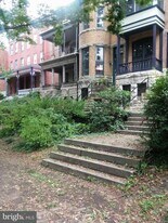 2012 Mt Royal Terrace in Baltimore, MD - Building Photo