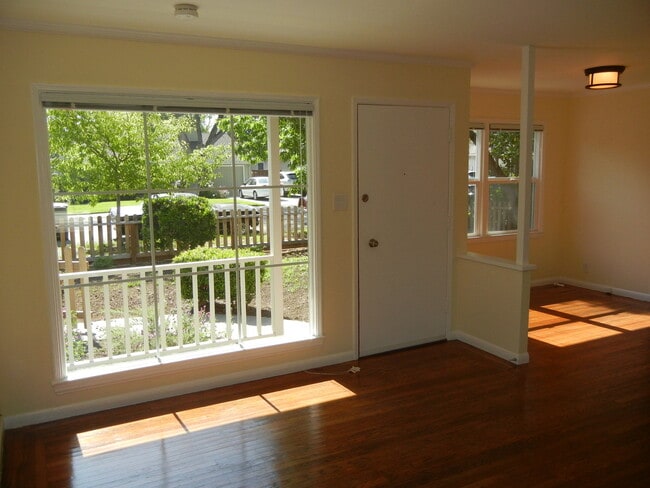 937-939 Fifteenth Ave in Redwood City, CA - Building Photo - Building Photo