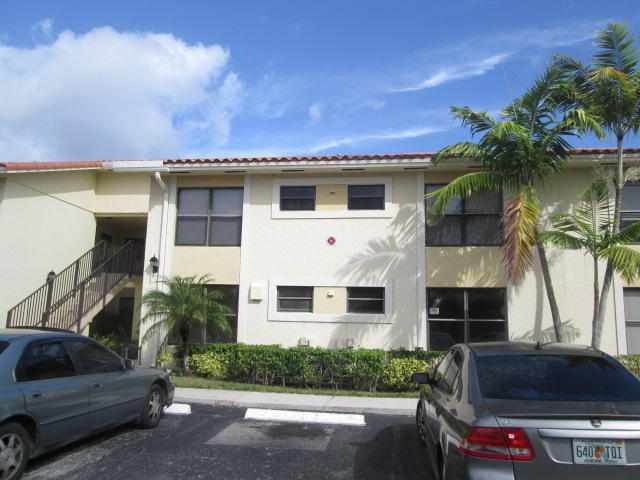 1473 Lake Crystal Dr in West Palm Beach, FL - Building Photo