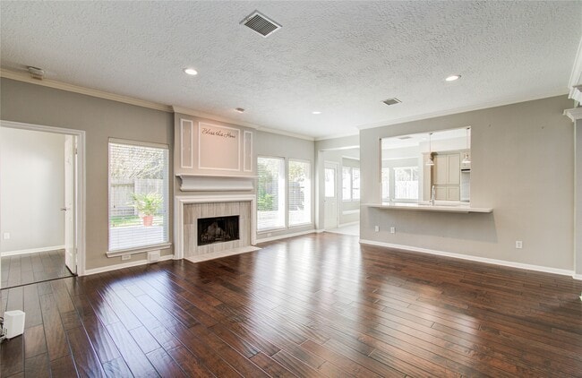 14806 Flowerwood Dr in Houston, TX - Building Photo - Building Photo