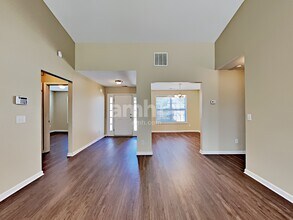 6078 Lancelot Ln in Douglasville, GA - Foto de edificio - Building Photo