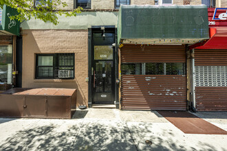 4220 5th Ave in Brooklyn, NY - Building Photo - Building Photo