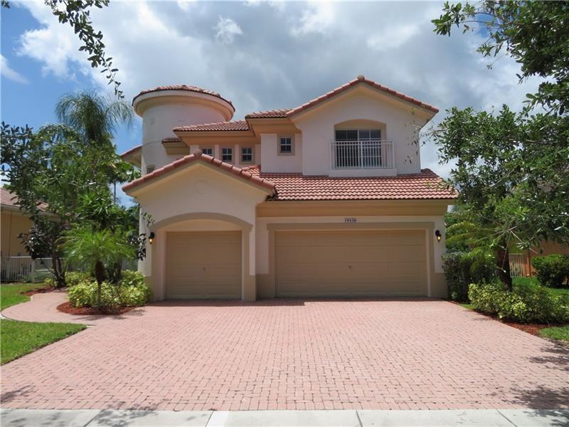 19430 SW 30th St in Miramar, FL - Foto de edificio
