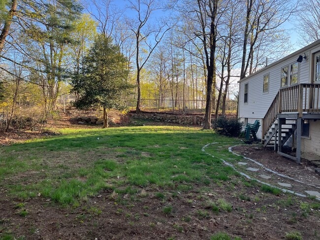 61 Mechanic St in Foxboro, MA - Foto de edificio - Building Photo