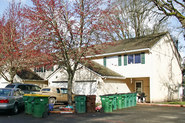 18855 SW Mayjohn Ct in Beaverton, OR - Building Photo - Building Photo