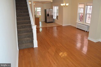 738 Gresham Pl NW in Washington, DC - Building Photo - Building Photo