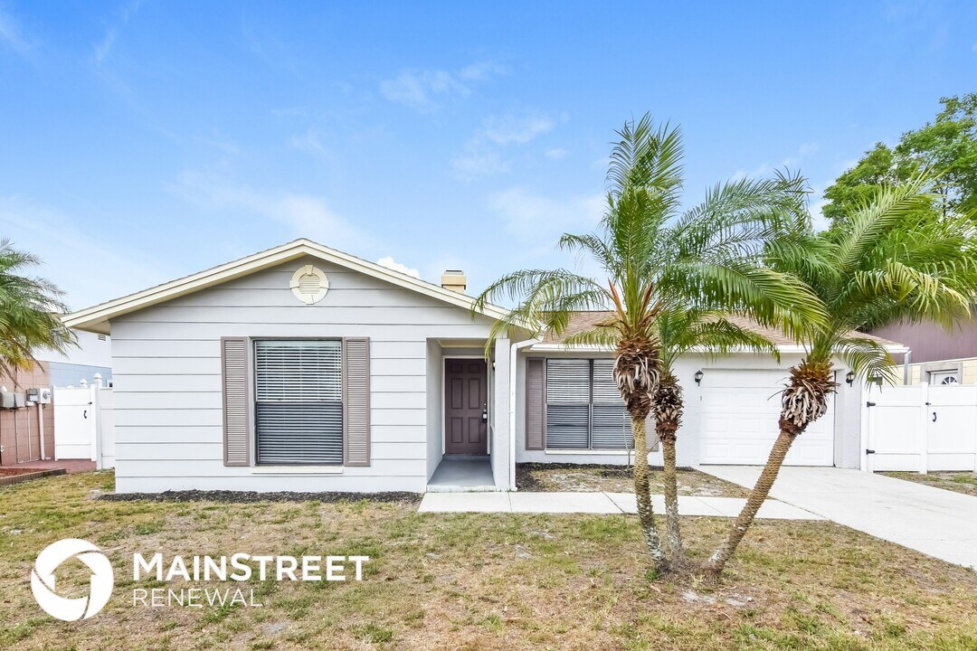 9307 Ashfield Ct in Tampa, FL - Building Photo