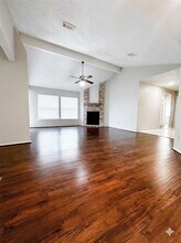 9302 Golden Sunshine Dr in Houston, TX - Building Photo - Building Photo