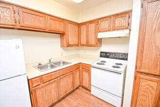 576 Ellen Powell in Prairie View, TX - Building Photo - Building Photo