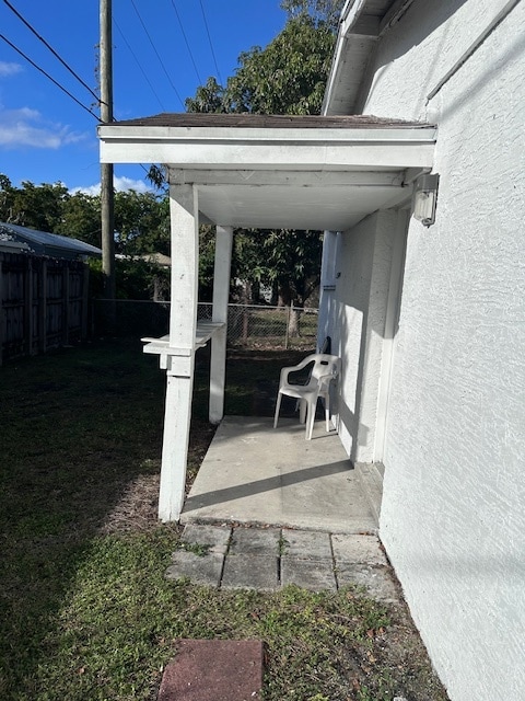 property at 1420 N 69th Way