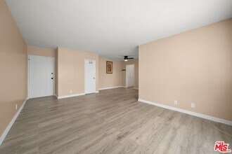 4810 St Elmo Dr in Los Angeles, CA - Building Photo - Building Photo