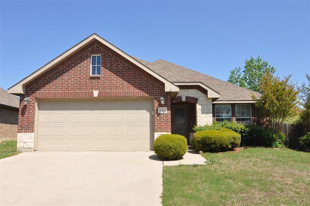 2441 Grand Rapids Dr in Fort Worth, TX - Building Photo