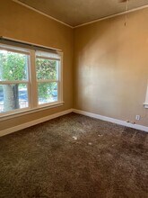 745 W 3rd St in Chico, CA - Building Photo - Building Photo
