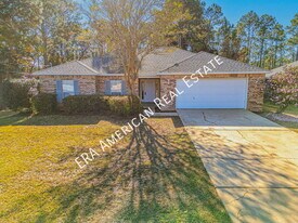 6909 Leisure St in Navarre, FL - Building Photo