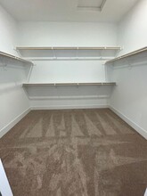 9831 Jeff Handy Dr in Sacramento, CA - Building Photo - Building Photo