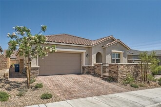 10960 Doresta Ave in Las Vegas, NV - Building Photo - Building Photo
