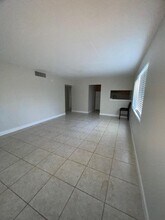 801 Lighthouse Dr in North Palm Beach, FL - Building Photo - Building Photo