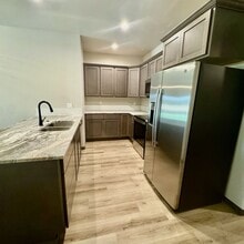 7108 W Heritage St in Rathdrum, ID - Foto de edificio - Building Photo