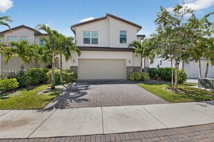 4280 Buttonwood Dr in Delray Beach, FL - Building Photo