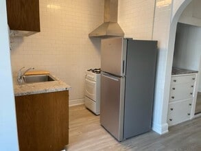 22 Nassau Blvd in Garden City, NY - Building Photo - Building Photo