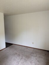 224 3rd St in Wadsworth, OH - Building Photo - Building Photo