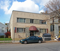 Farwell Apartments in Milwaukee, WI - Building Photo - Building Photo