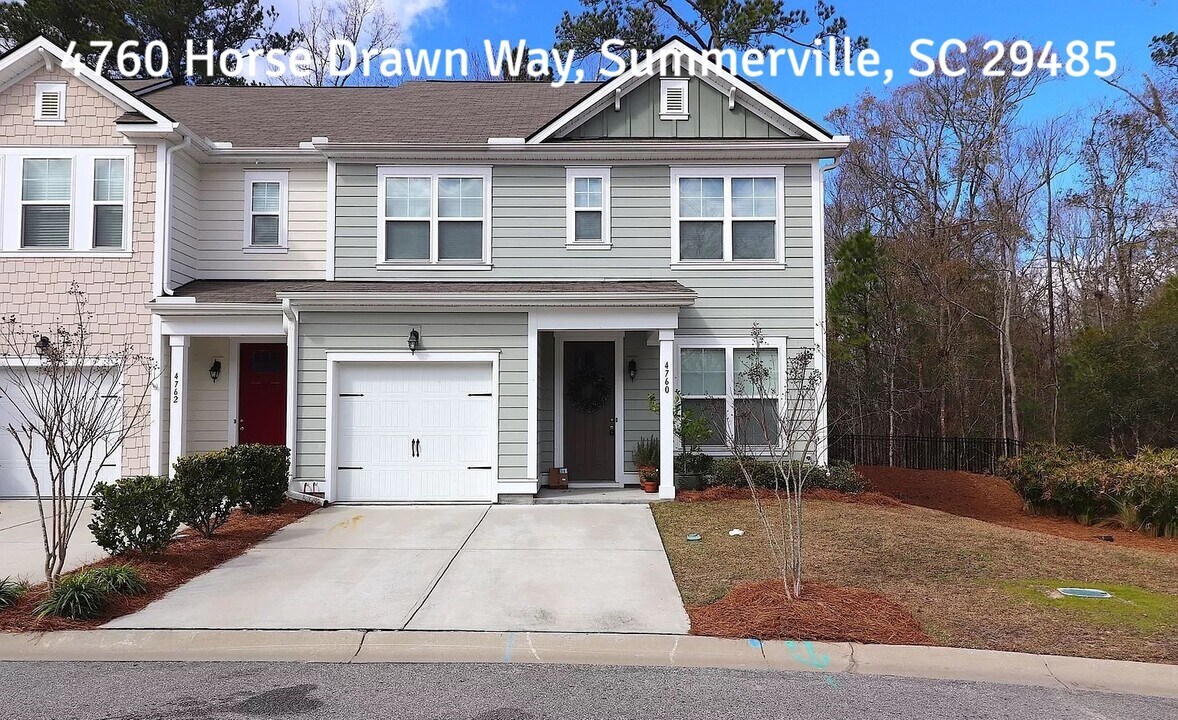 4760 Horse Drawn Wy in Summerville, SC - Building Photo