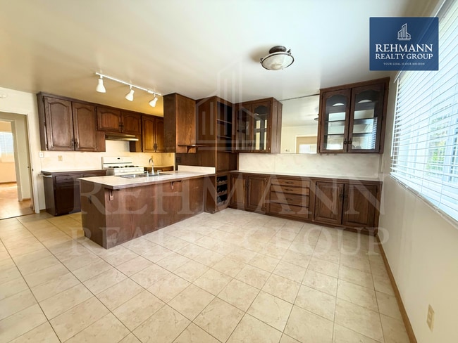 4235 Kendall St in San Diego, CA - Building Photo - Building Photo
